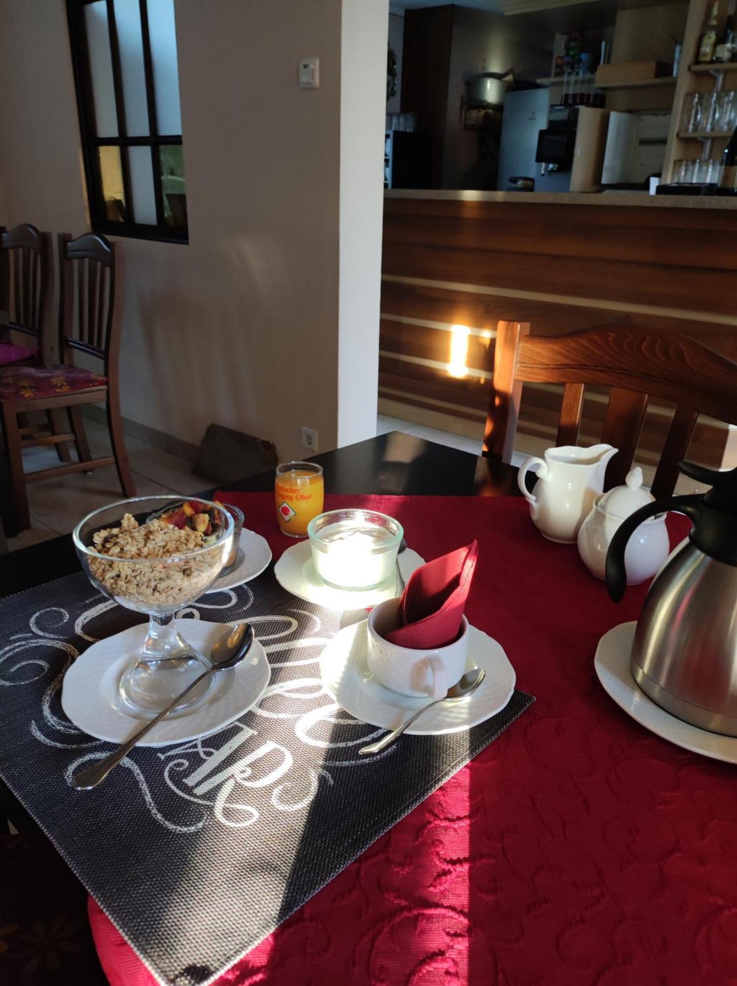 Streufdorf Cafe Im Hof- Bed & Breakfast מראה חיצוני תמונה