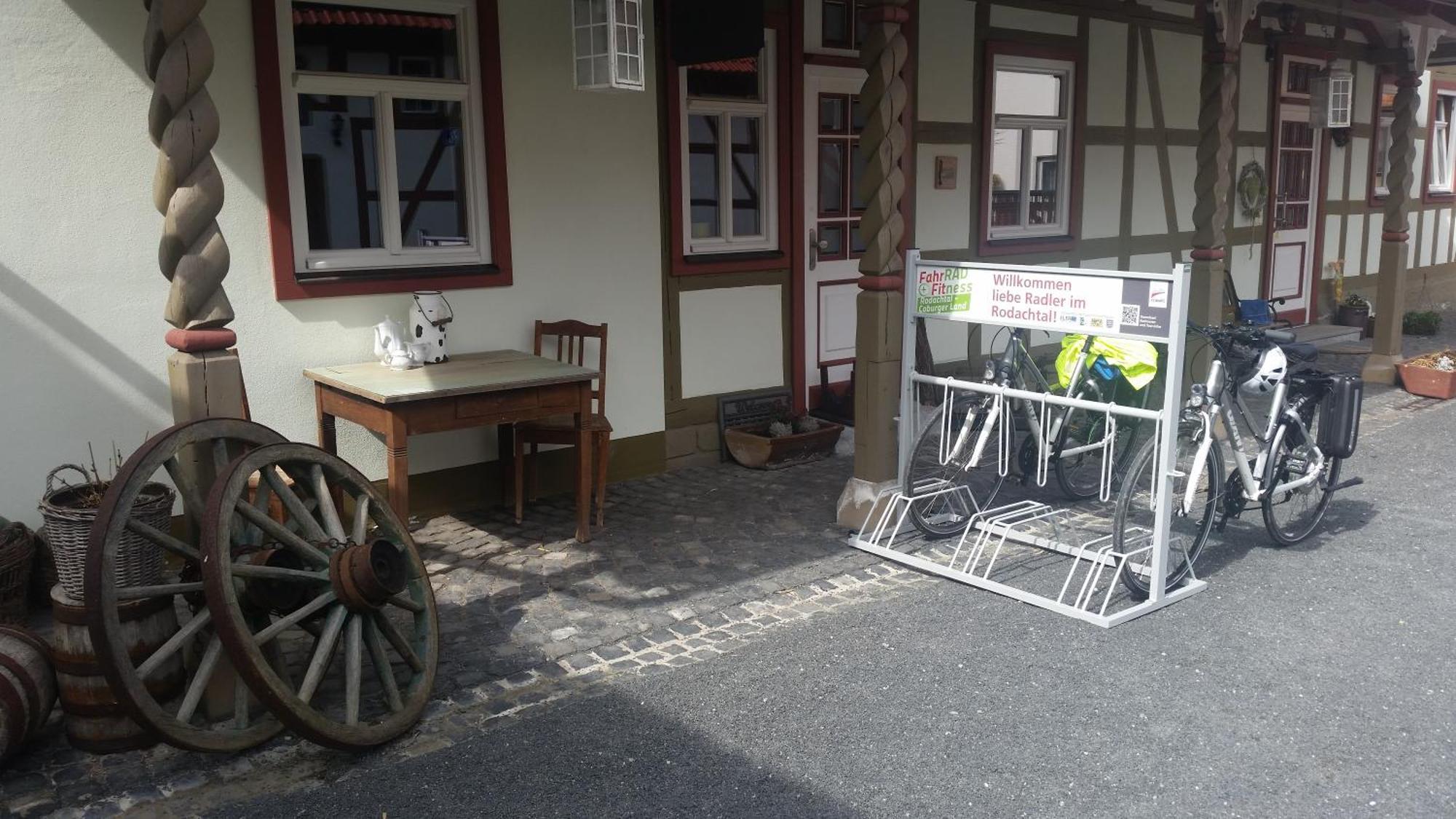 Streufdorf Cafe Im Hof- Bed & Breakfast מראה חיצוני תמונה