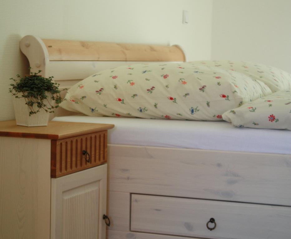 Streufdorf Cafe Im Hof- Bed & Breakfast מראה חיצוני תמונה