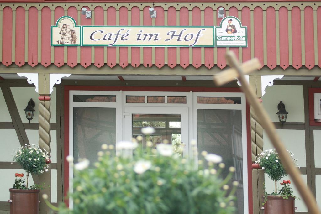Streufdorf Cafe Im Hof- Bed & Breakfast מראה חיצוני תמונה