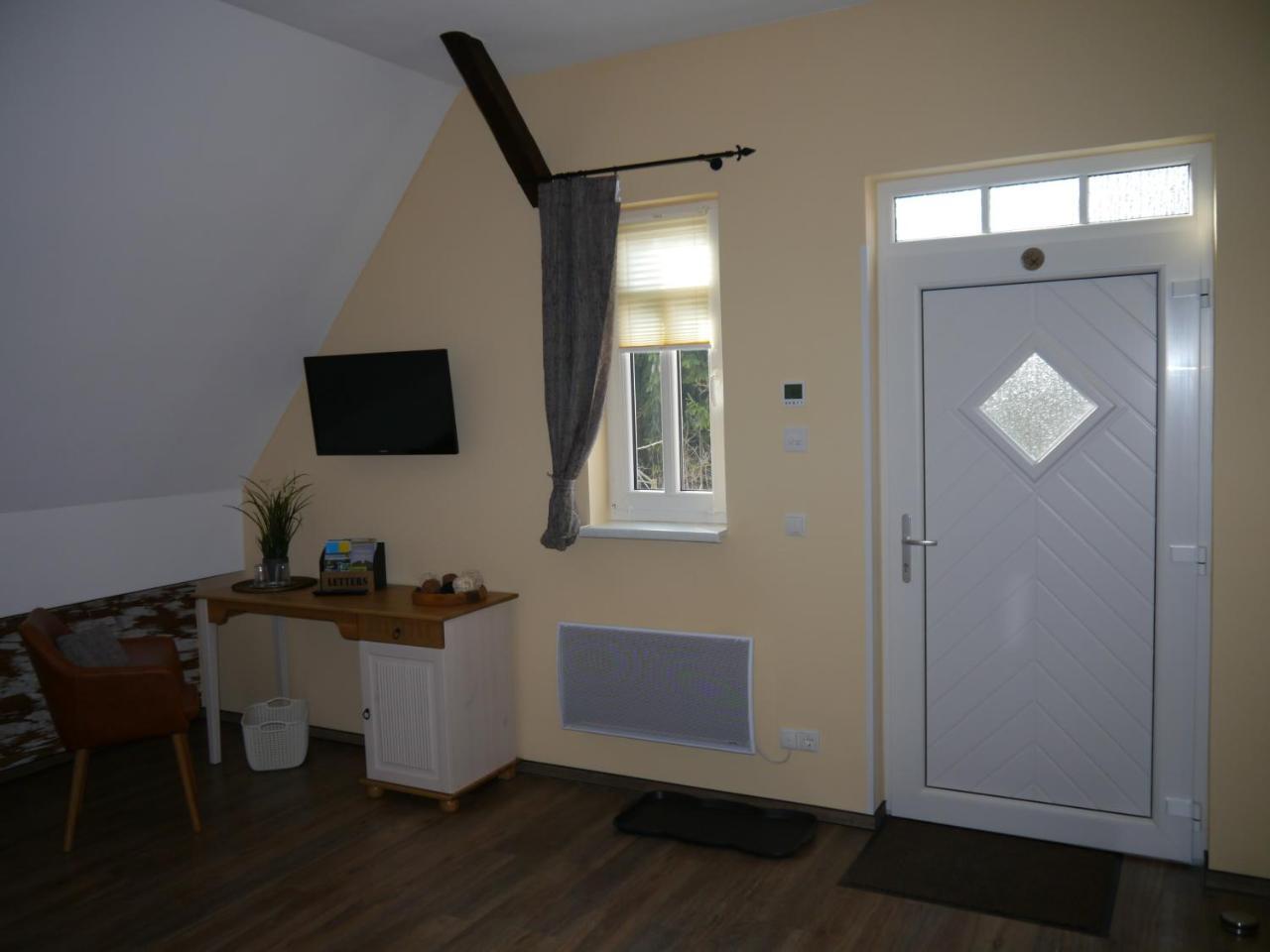 Streufdorf Cafe Im Hof- Bed & Breakfast מראה חיצוני תמונה
